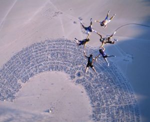 Skydivers-Form-a-6-Way-Speedstar-Over-Burning-Man-2003